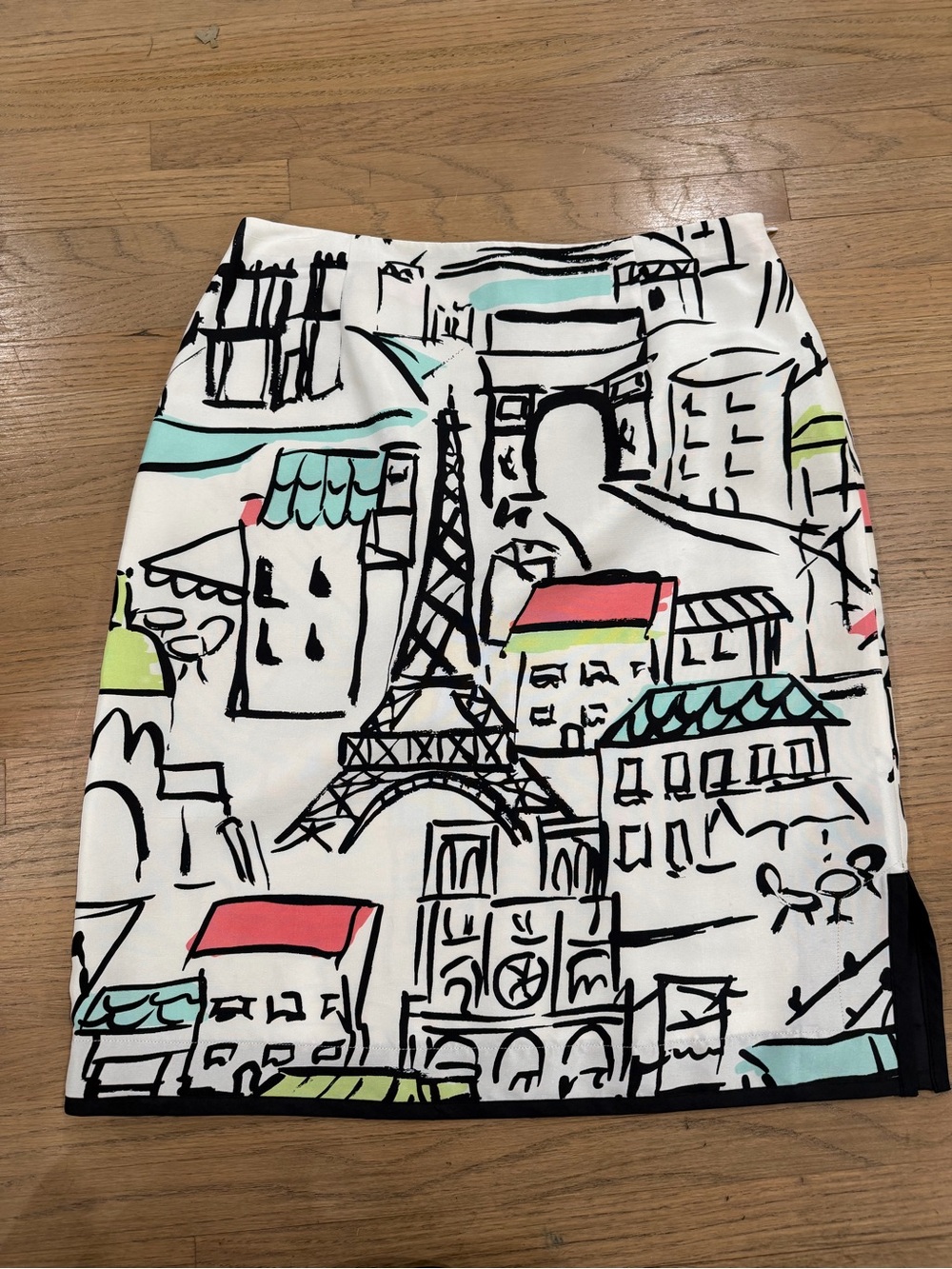 100% silk Olivia and Grace Women's White Paris Print Pencil Skirt